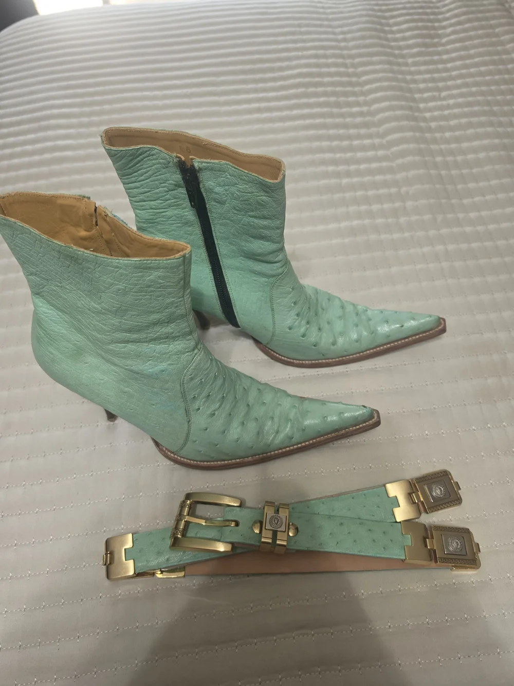 N/A stylish mint